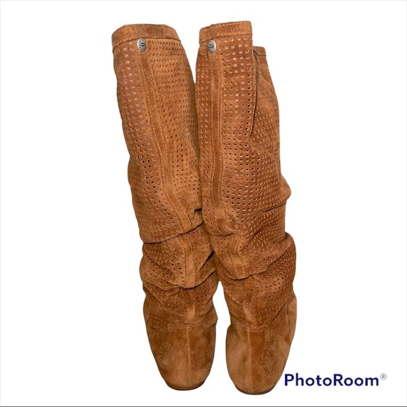 Ugg Abilene Chestnut Suede Knee High Slouch Boot. - Picture 4 of 6